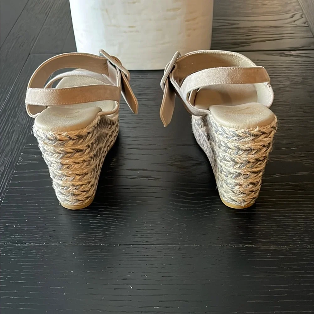 A‎ paseart Cream Espadrilles with Adjustable Straps and Cushioned Sole Size 8